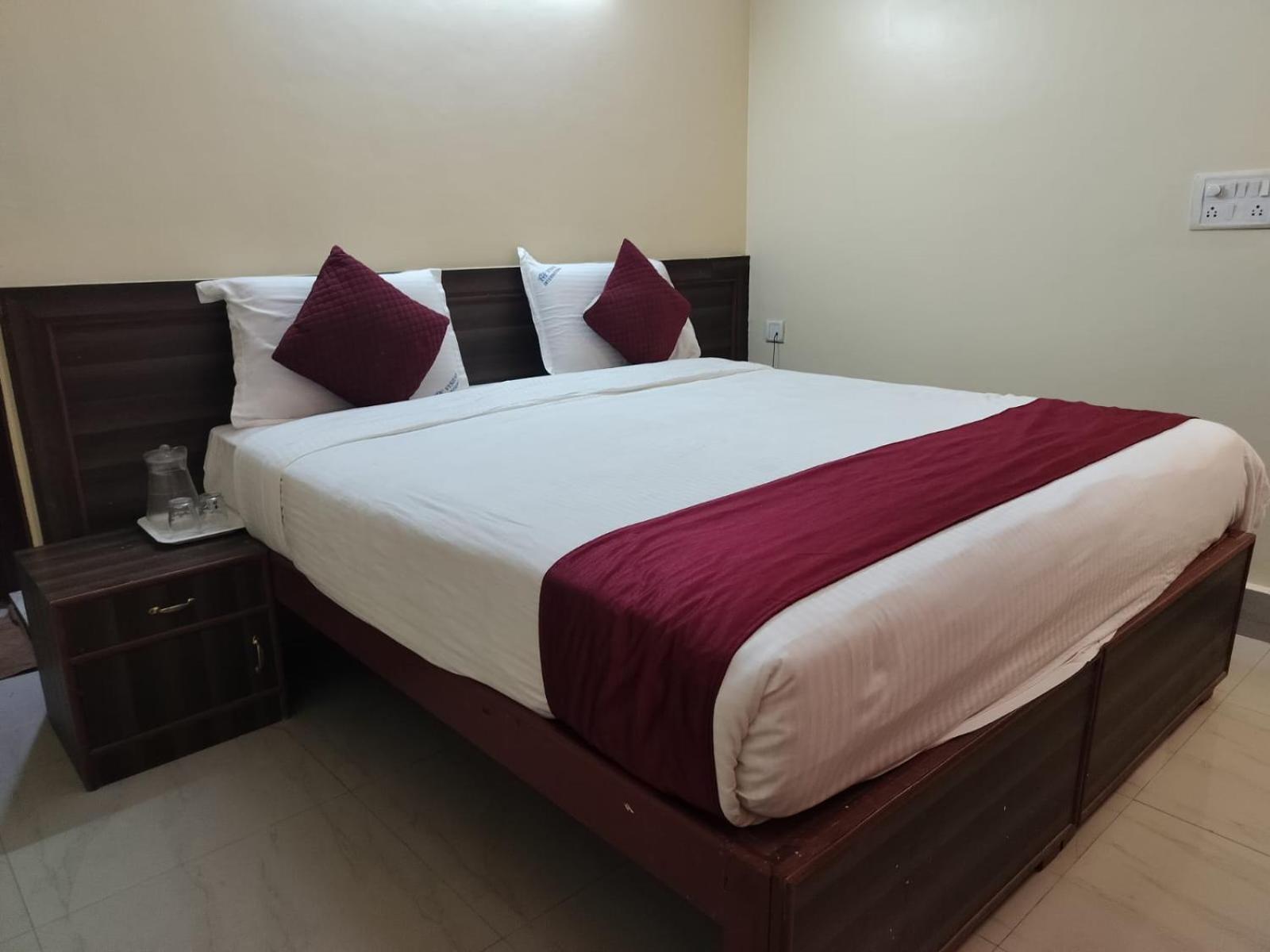 Hotel Vyshak International Mysore Exterior photo