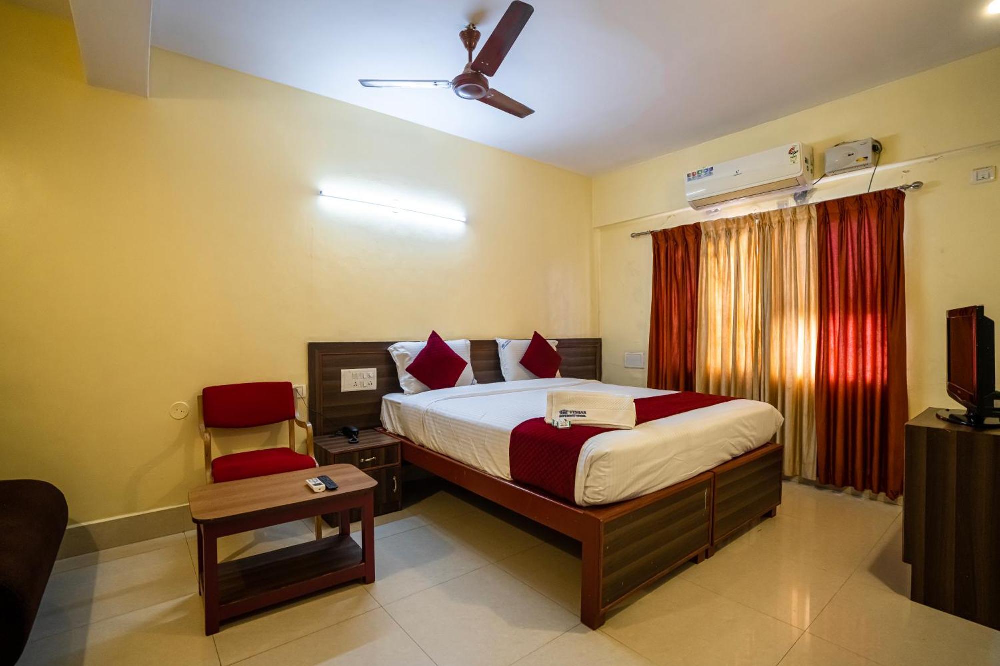 Hotel Vyshak International Mysore Room photo