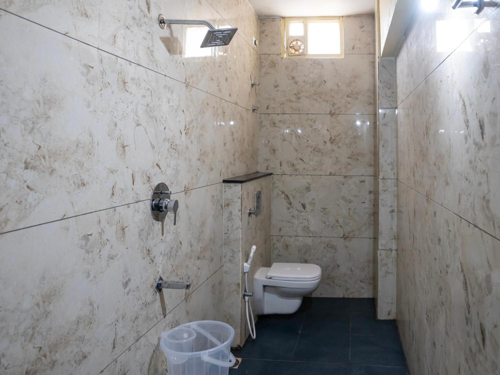 Hotel Vyshak International Mysore Exterior photo